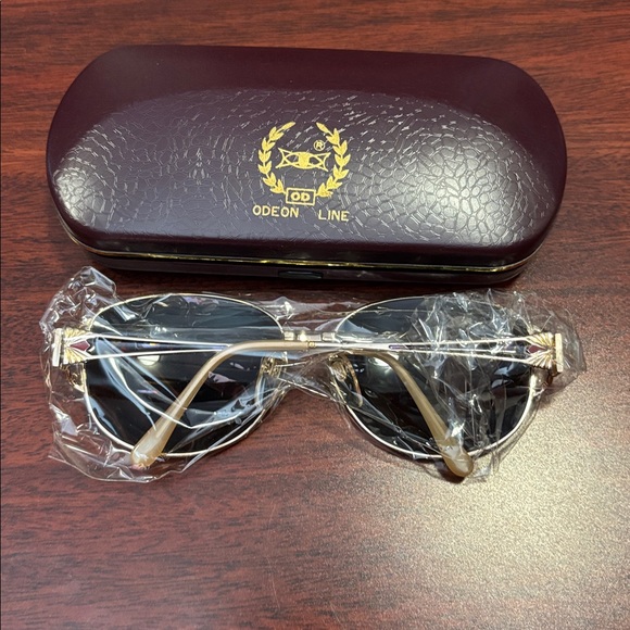 Black Sunglasses for Women